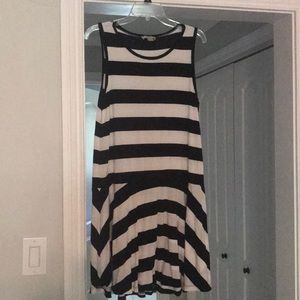 Loft black and white summer dress